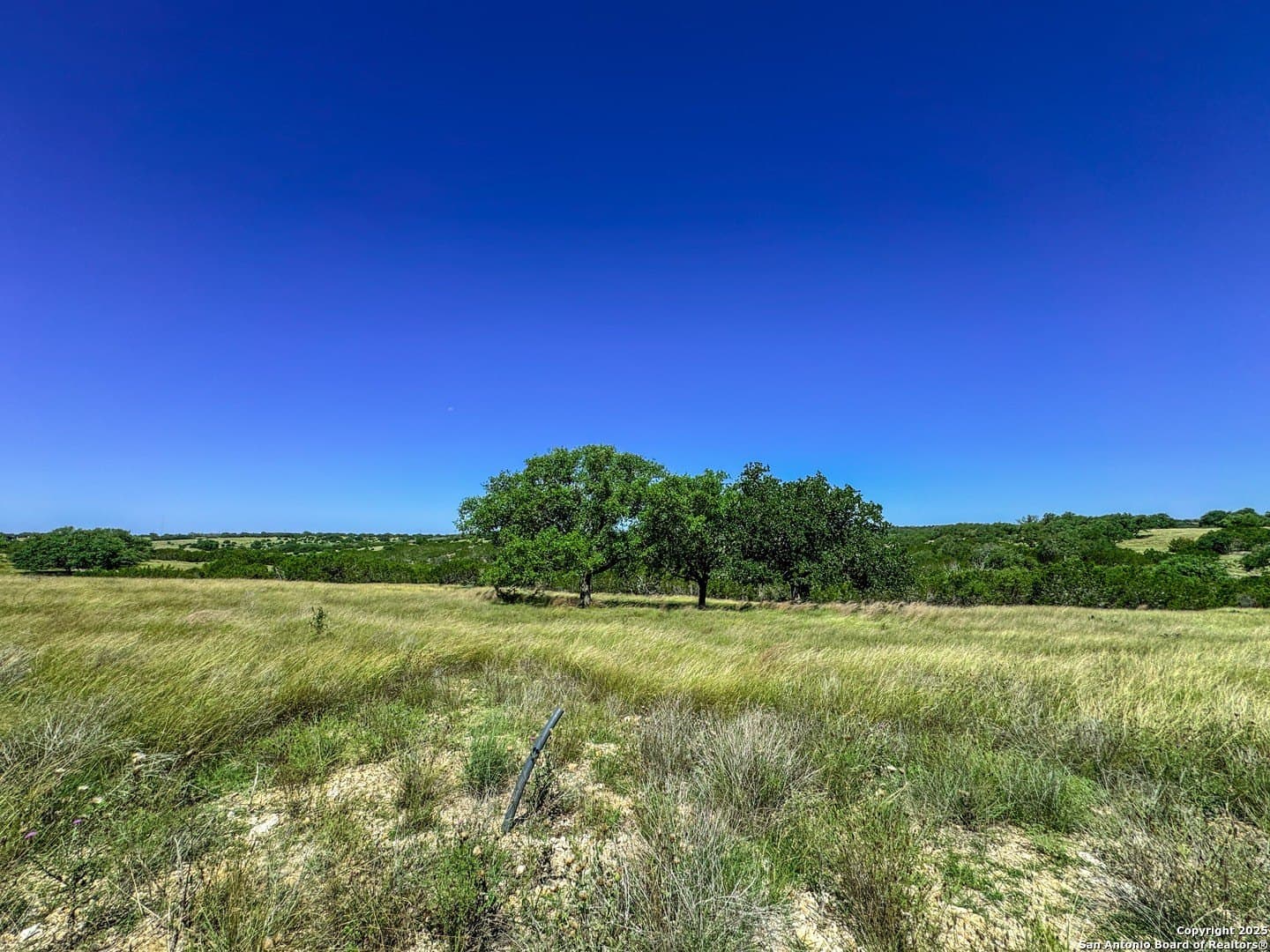 3.2 acres in Gillespie County