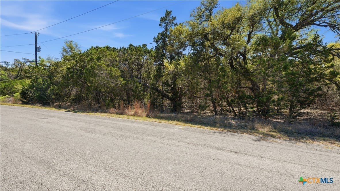 1.13 acres in Comal County featured view