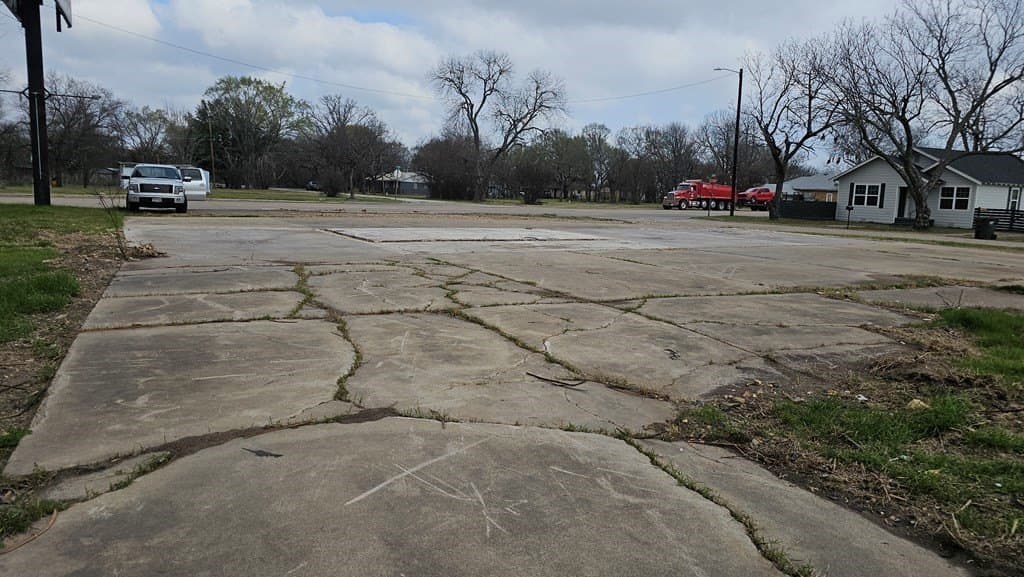 0.24 acres in Navarro County - photo 12
