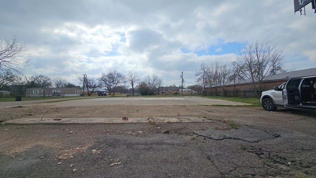 0.24 acres in Navarro County - photo 15