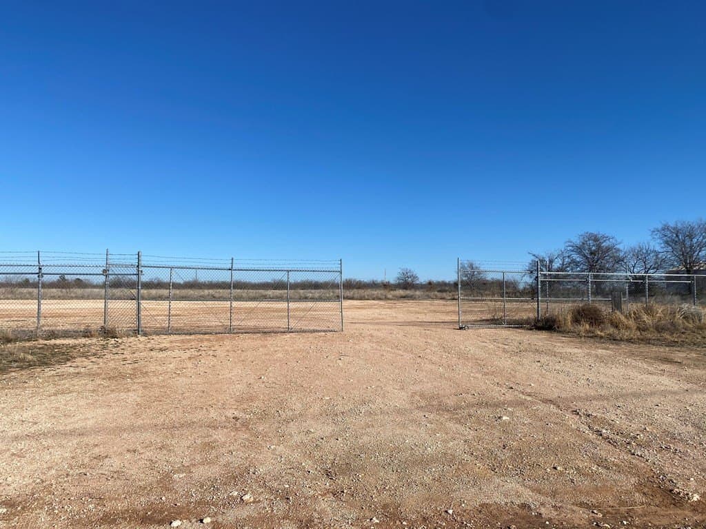 10 acres in Tom Green County gallery image 4