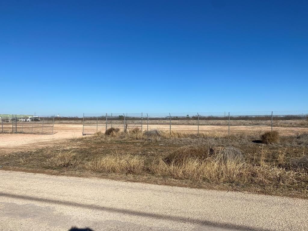 10 acres in Tom Green County