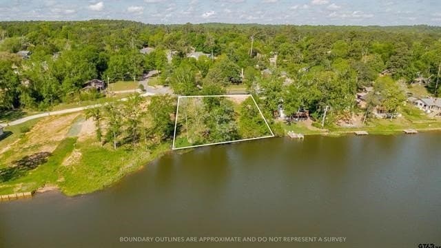 0.52 acres in Smith County - photo 10