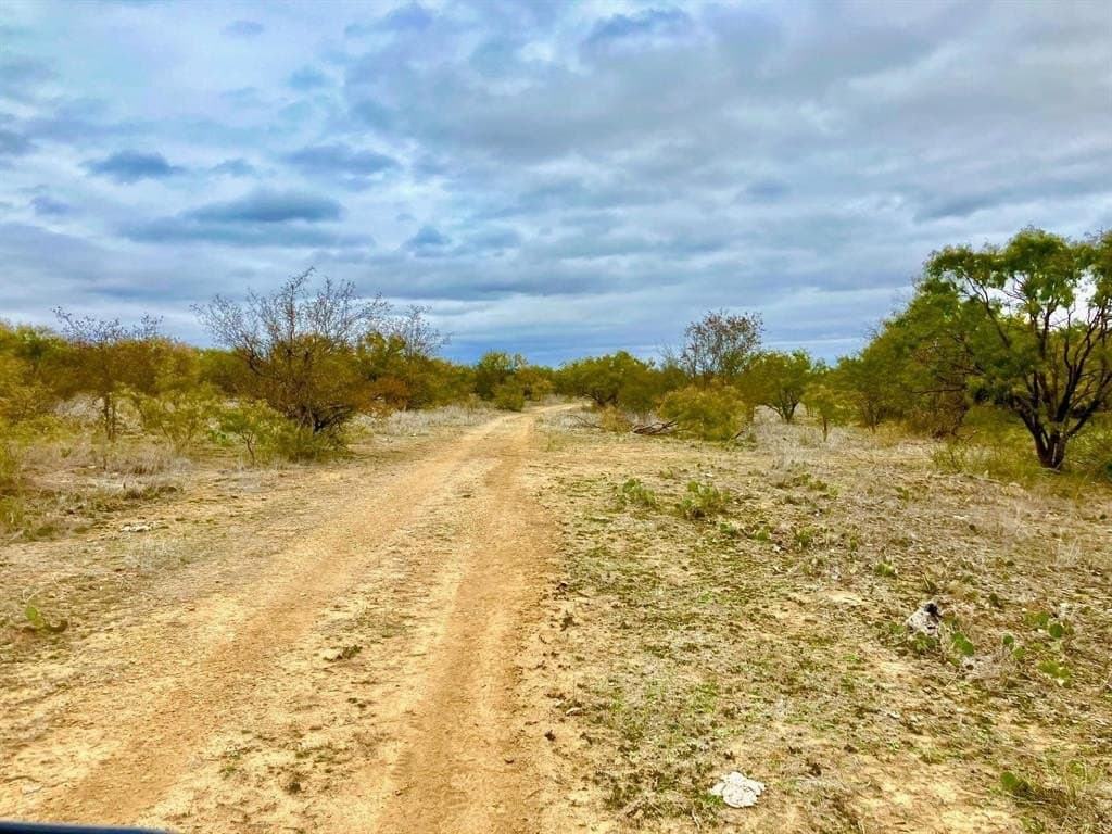 25 acres in Shackelford County