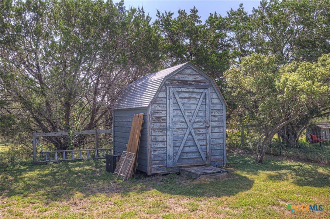 0.23 acres in Comal County - photo 7
