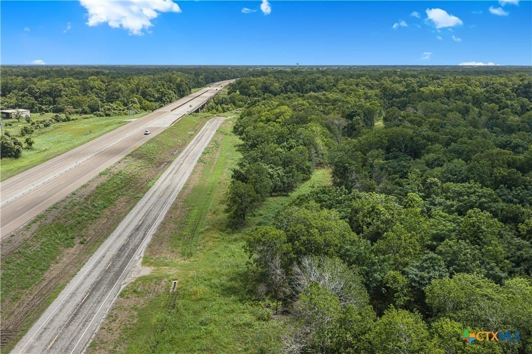 5.09 acres in Victoria County - photo 12