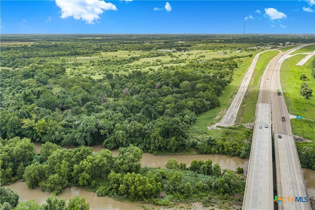 5.09 acres in Victoria County - photo 10