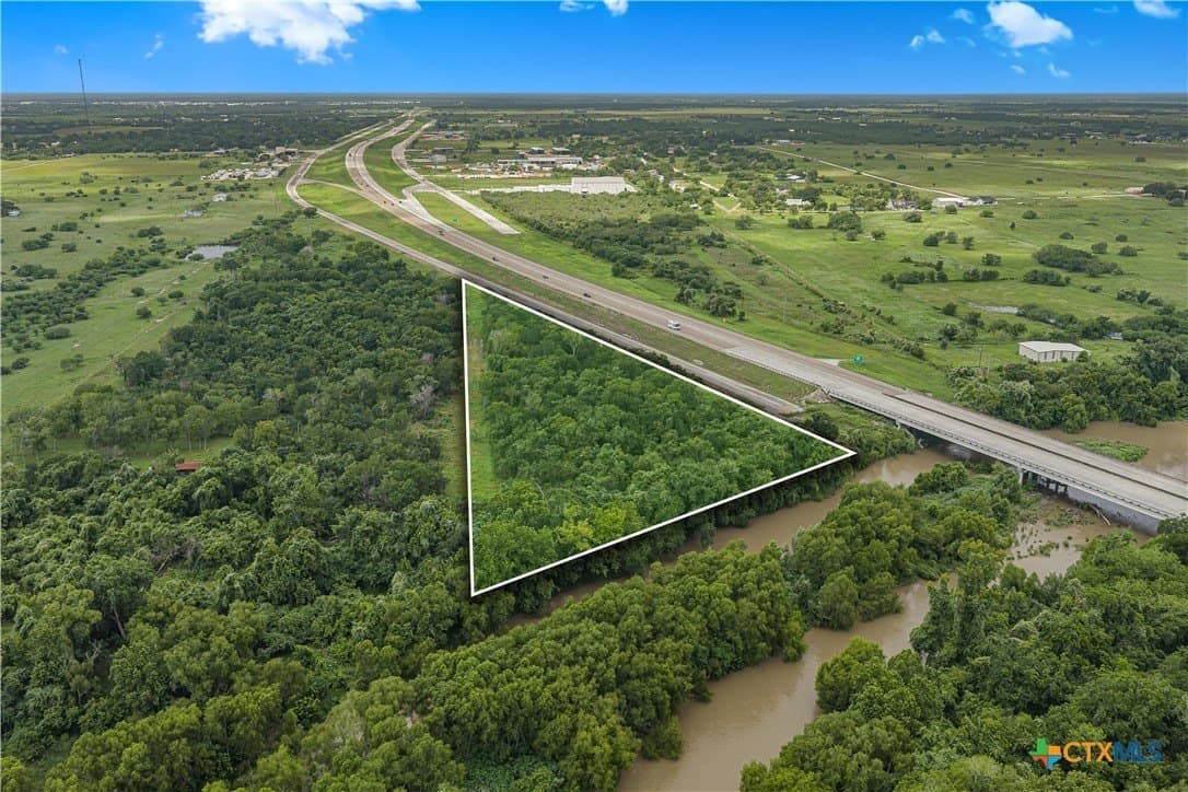 5.09 acres in Victoria County