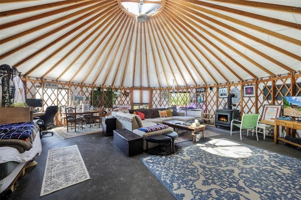 25.54 acres in Ellis County gallery image 3