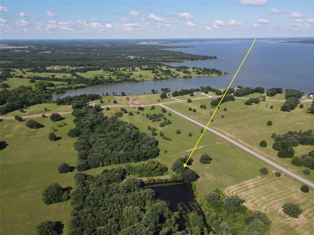 5.03 acres in Navarro County gallery image 2