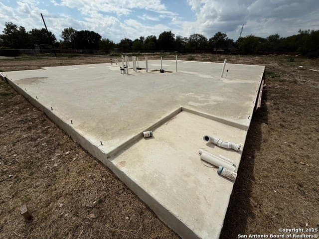0.2 acres in Bexar County - photo 4