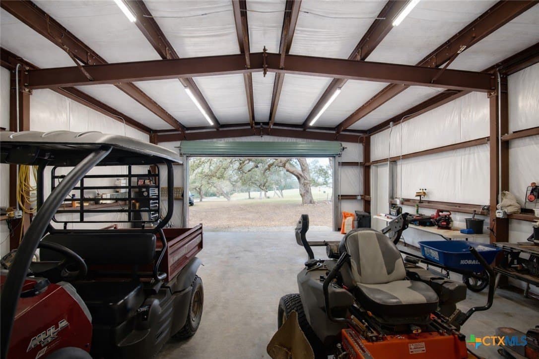 20 acres in Victoria County - photo 39