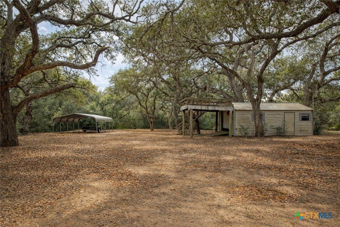 20 acres in Victoria County - photo 42