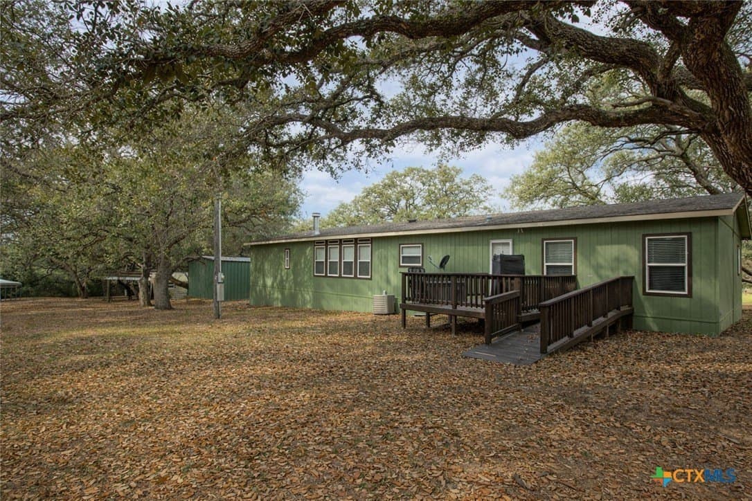 20 acres in Victoria County featured view