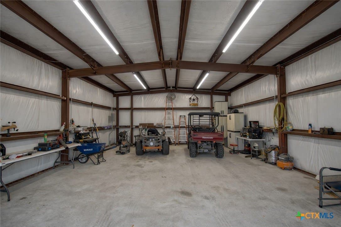 20 acres in Victoria County - photo 38