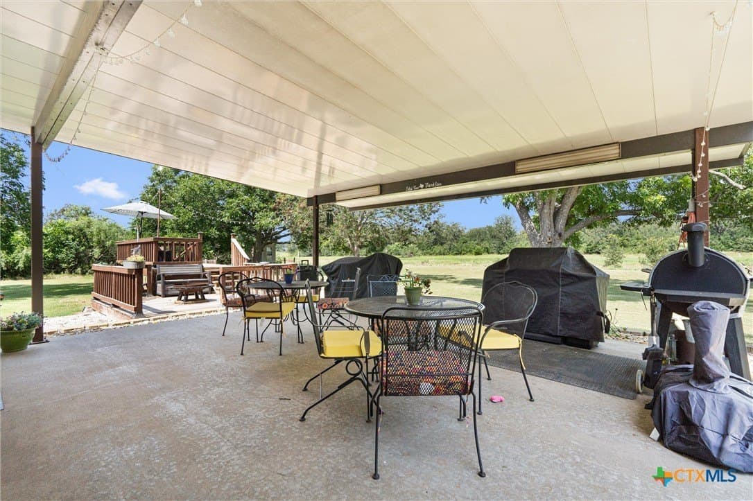 16.32 acres in Milam County - photo 32