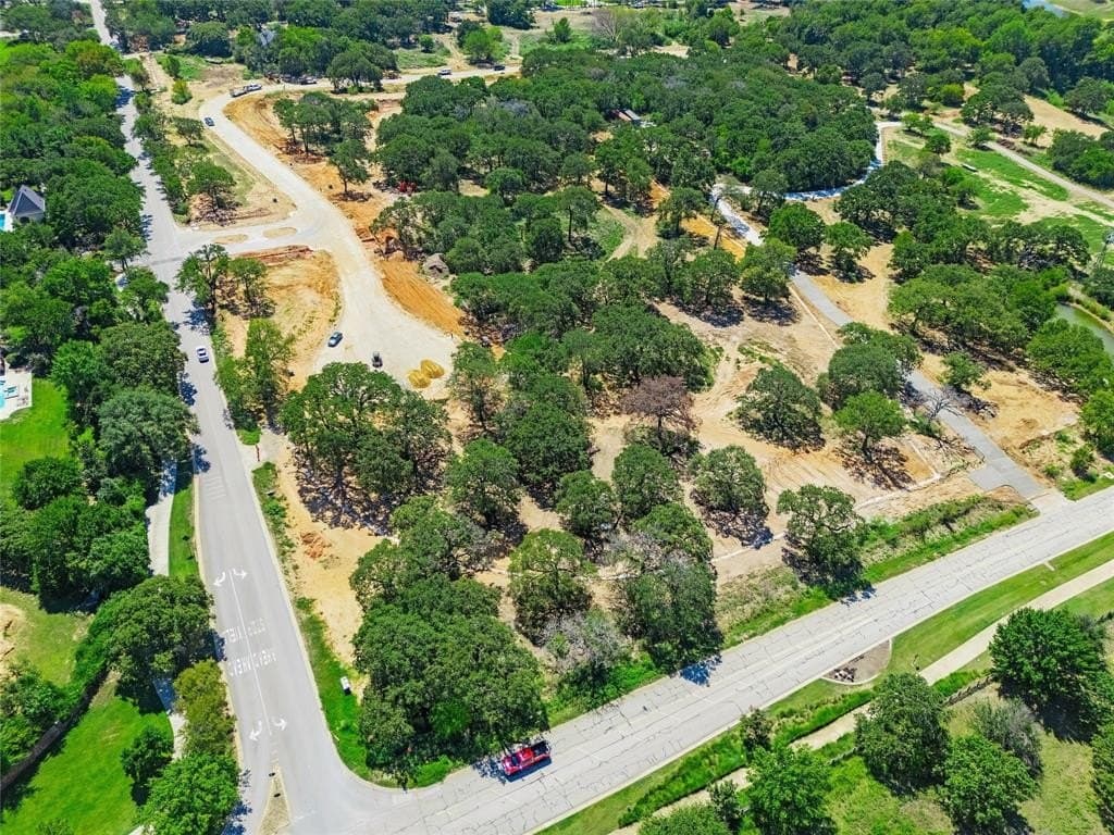 1.01 acres in Tarrant County gallery image 3