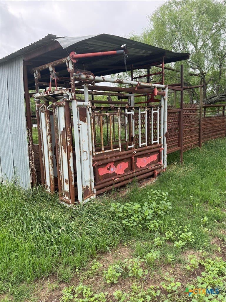 11.32 acres in Bexar County - photo 8