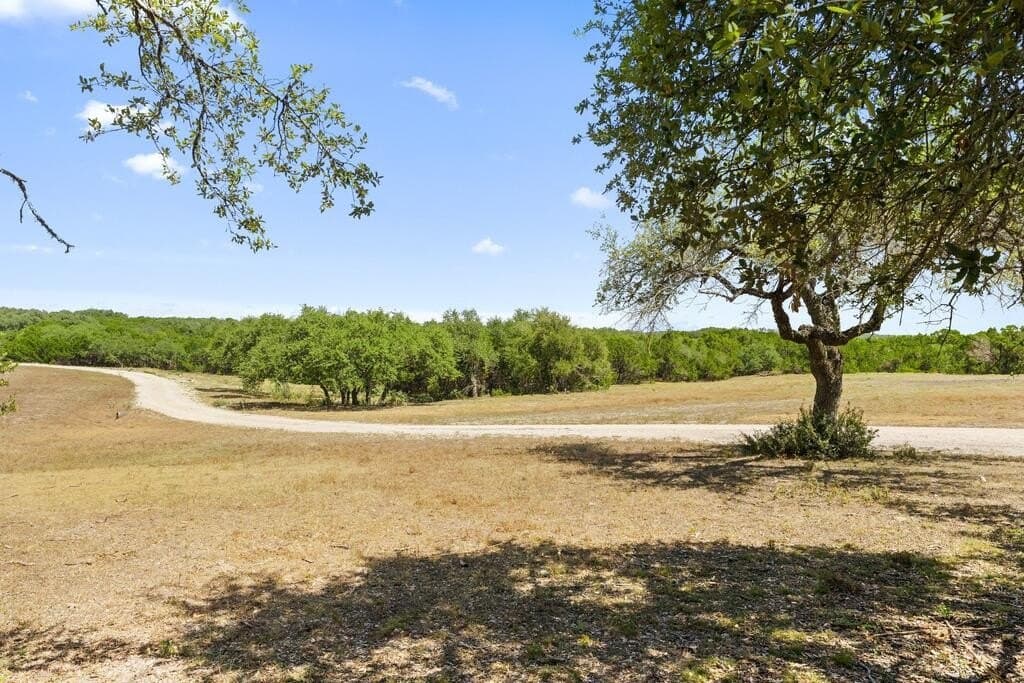 60.61 acres in Comal County - photo 6