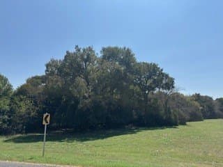 1.85 acres in Hill County - photo 34