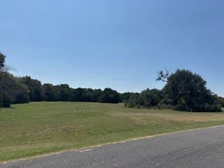 1.85 acres in Hill County - photo 2