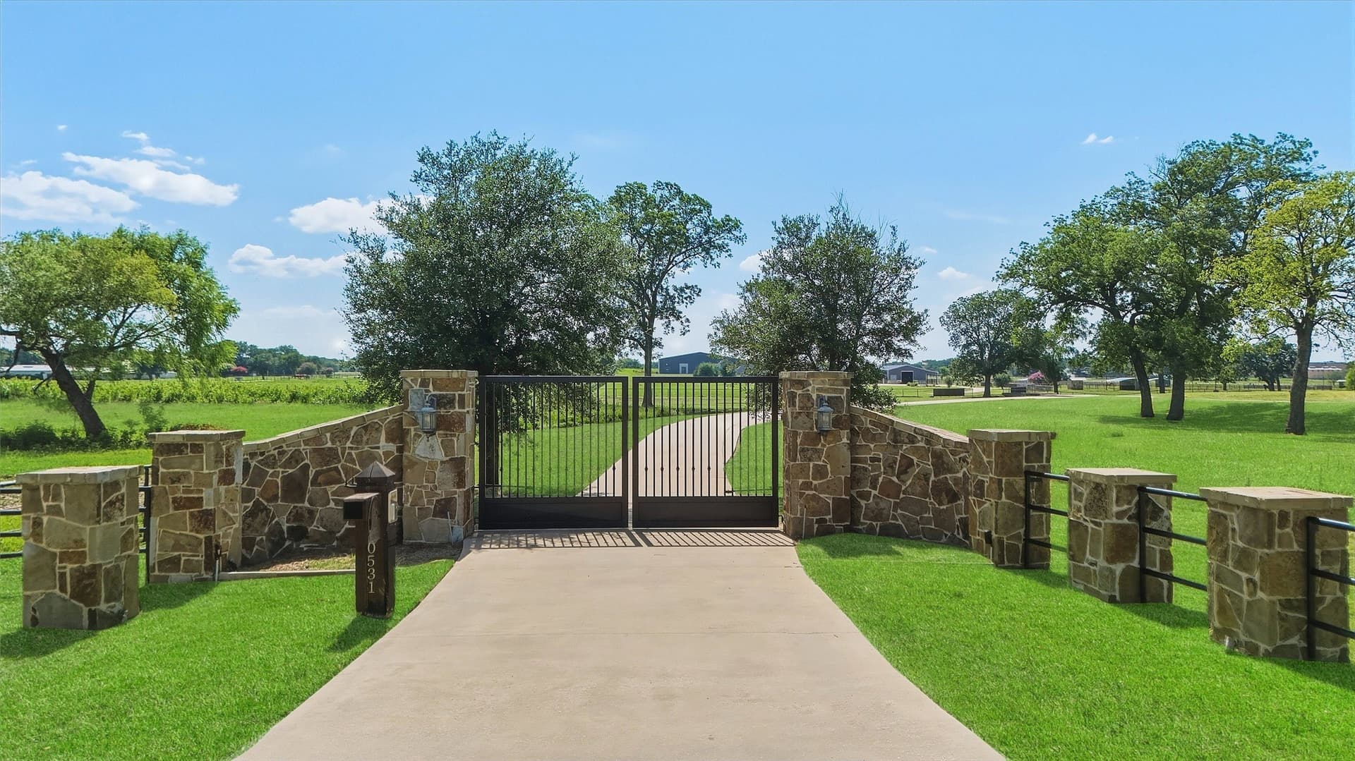 23.05 acres in Denton County - photo 3