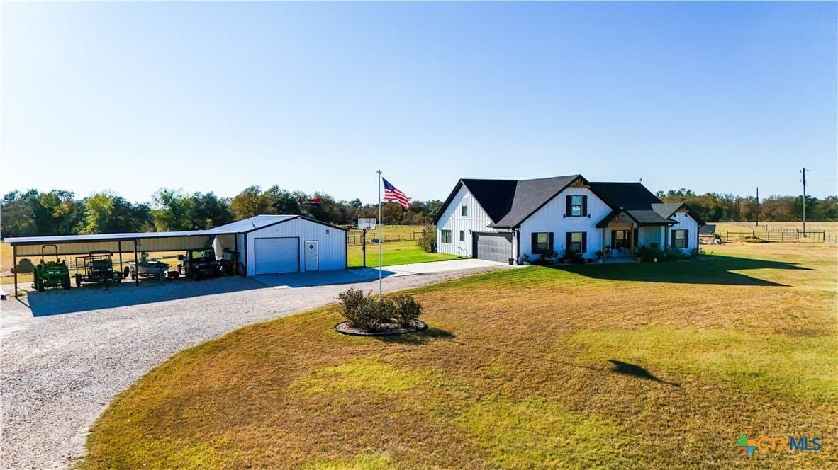 10.03 acres in Milam County