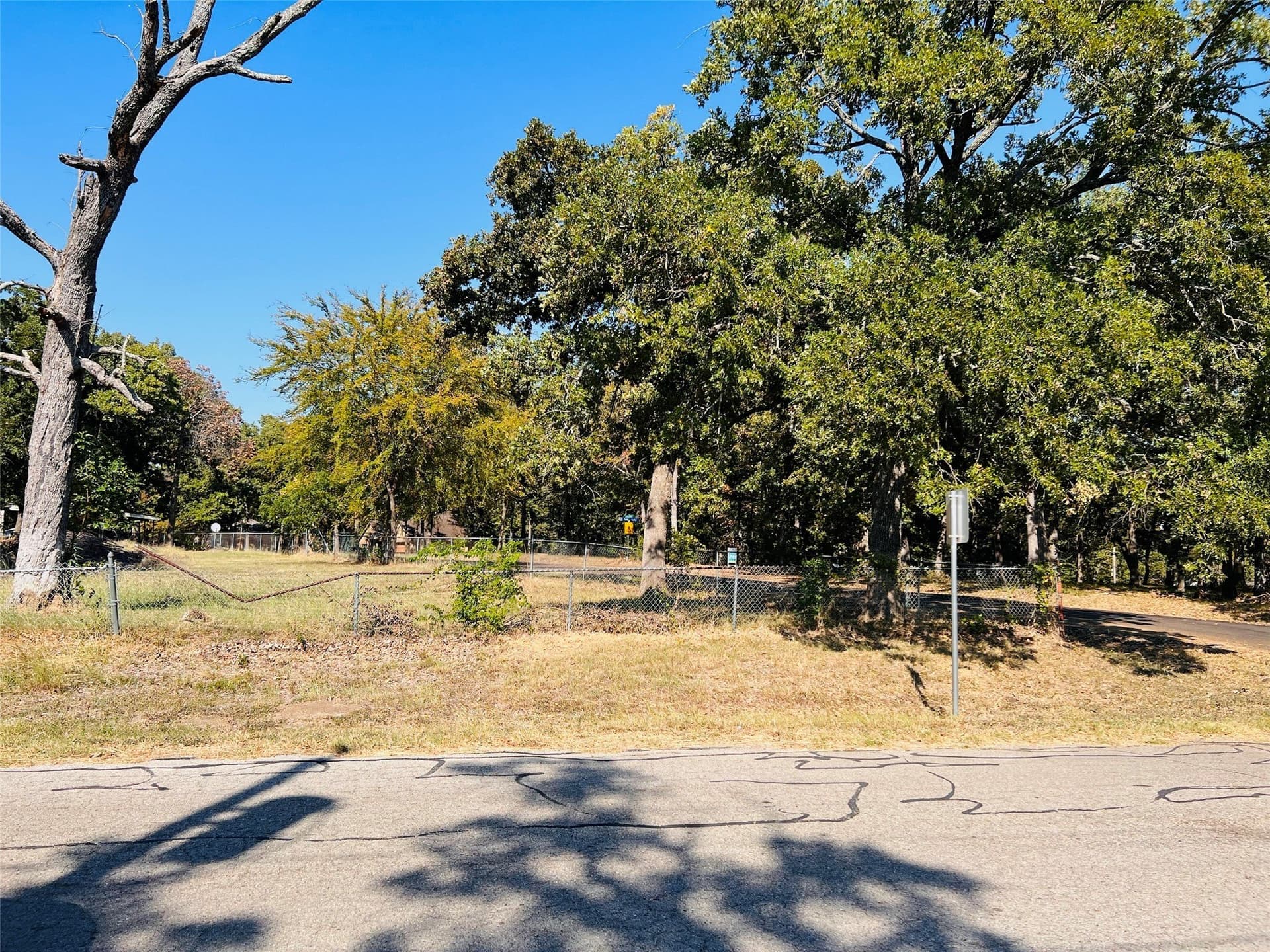 0.47 acres in Henderson County gallery image 2