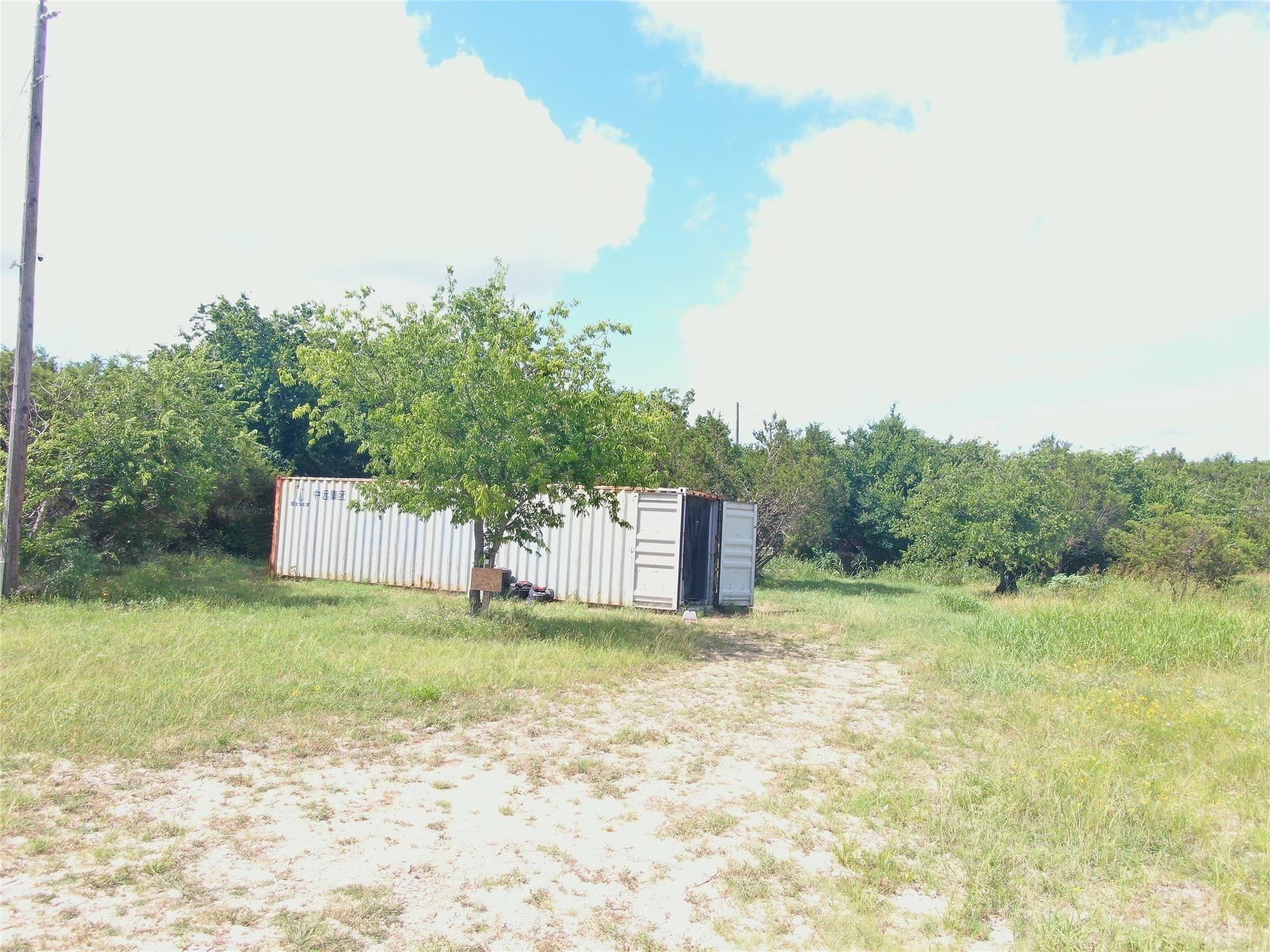 1.05 acres in Johnson County gallery image 2