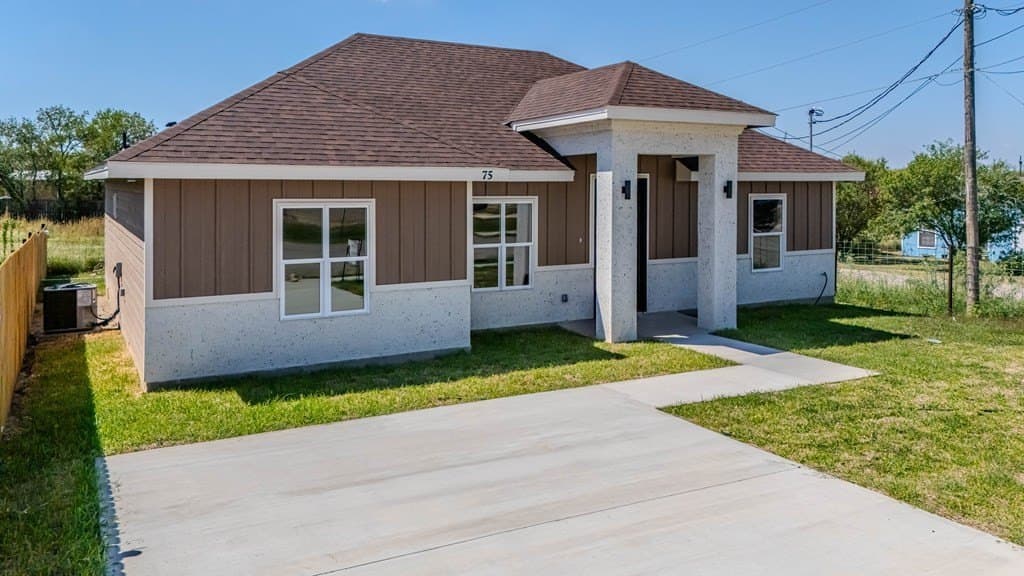 6,000 acres in Maverick County gallery image 3