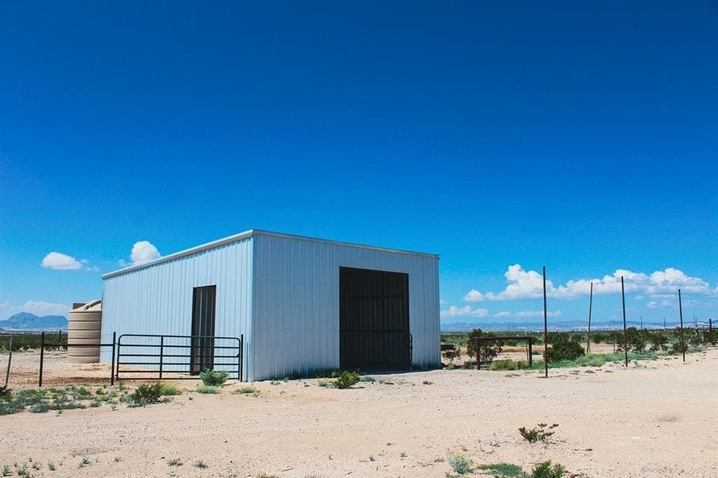 30.6 acres in Brewster County gallery image 3