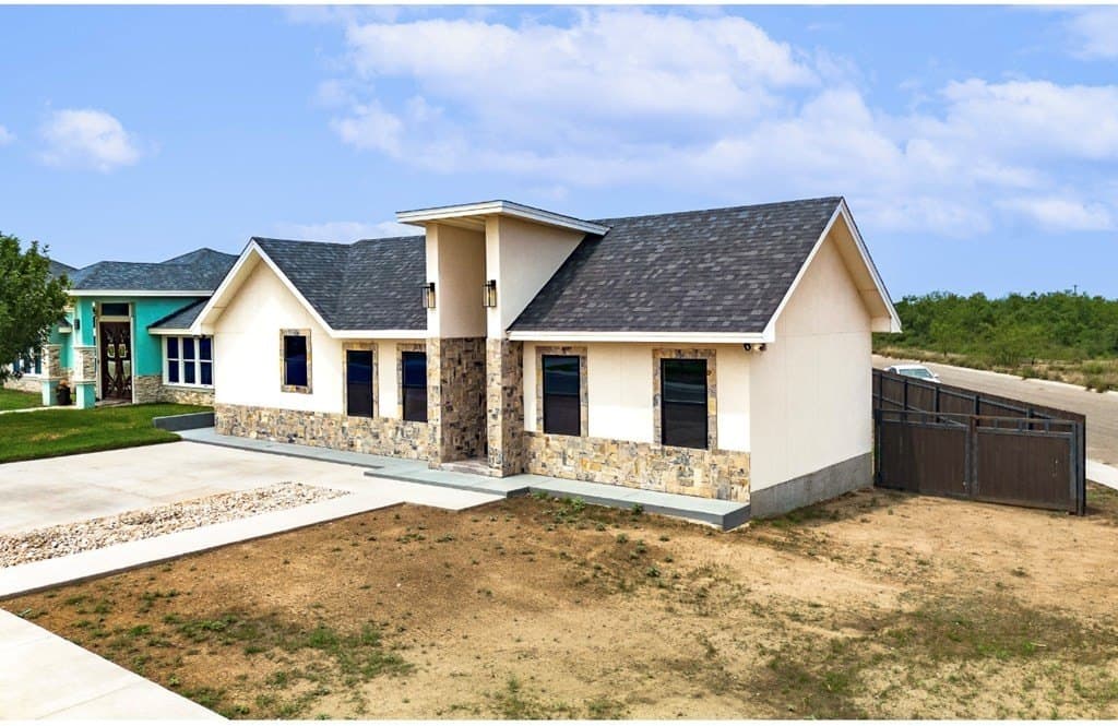 6,940.4 acres in Maverick County gallery image 2