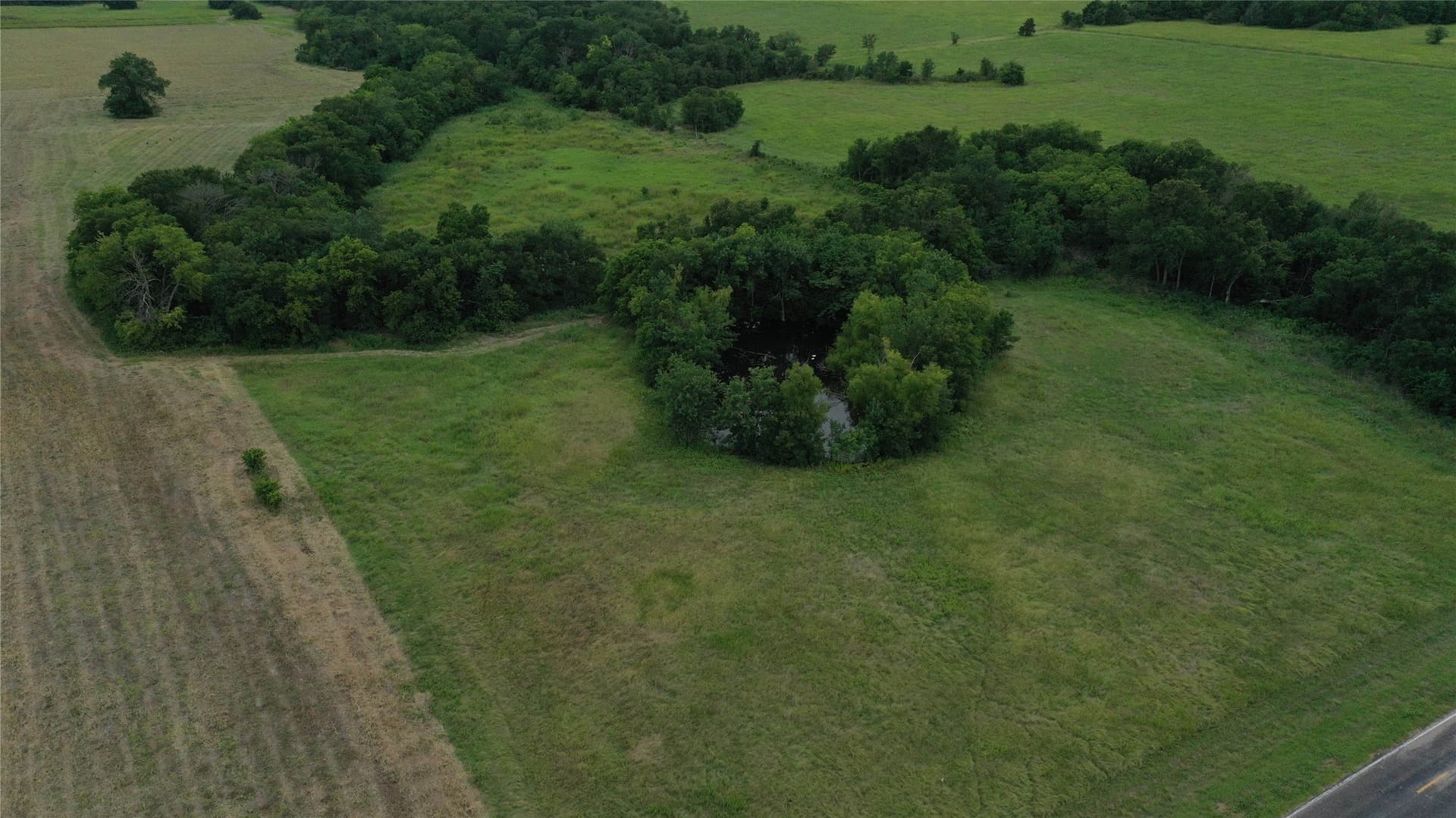 7.01 acres in Falls County - photo 8