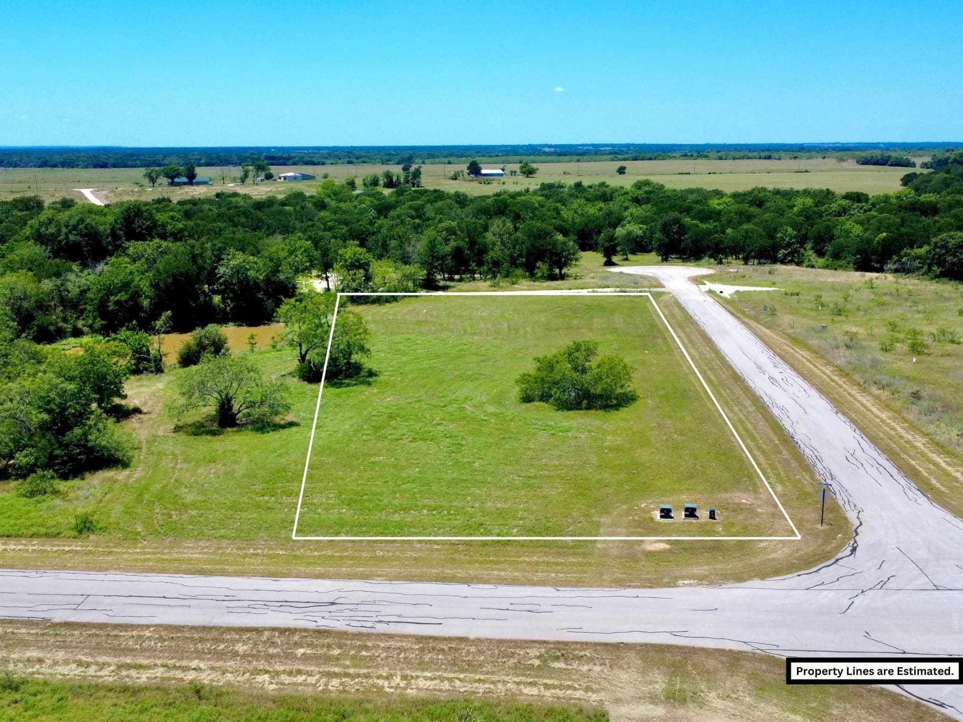 1.25 acres in Navarro County - photo 2