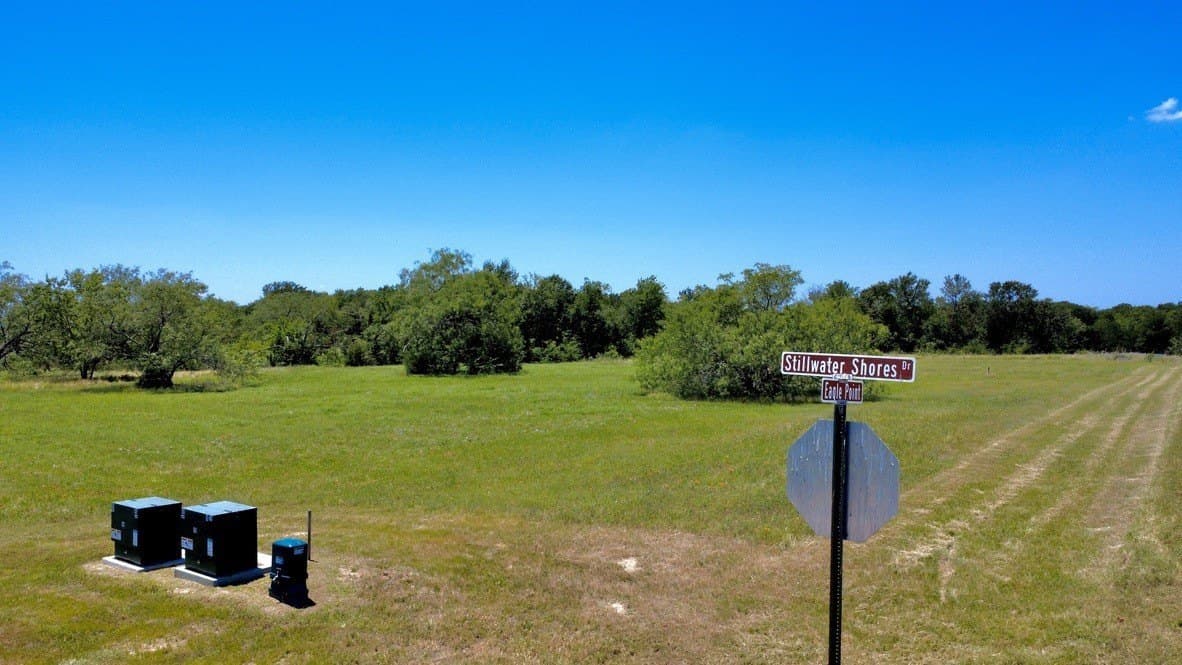 1.25 acres in Navarro County - photo 11
