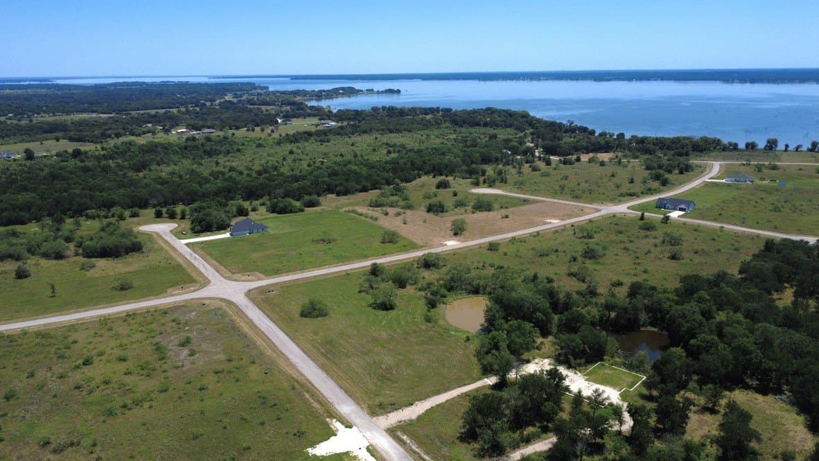 1.25 acres in Navarro County - photo 6