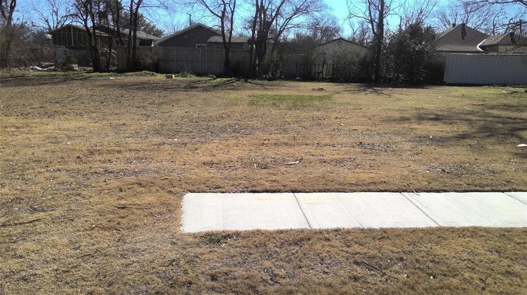 0.33 acres in Dallas County gallery image 2