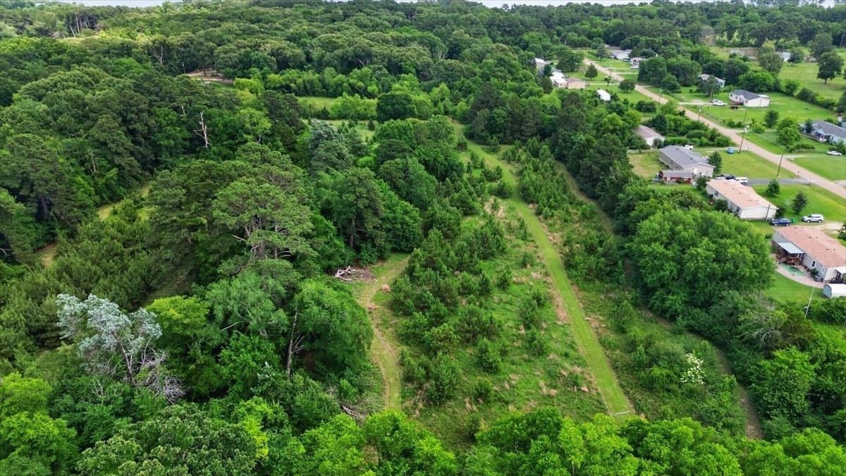 26.05 acres in Henderson County - photo 28