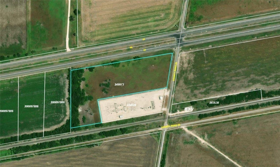 6 acres in Nueces County