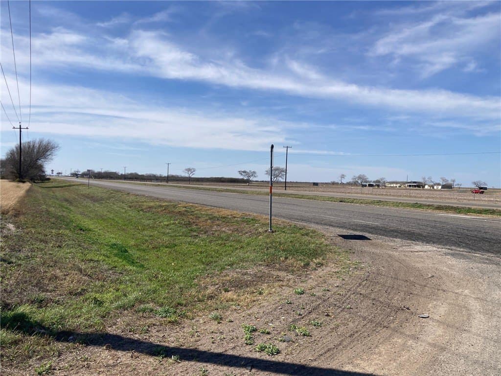 6 acres in Nueces County - photo 5