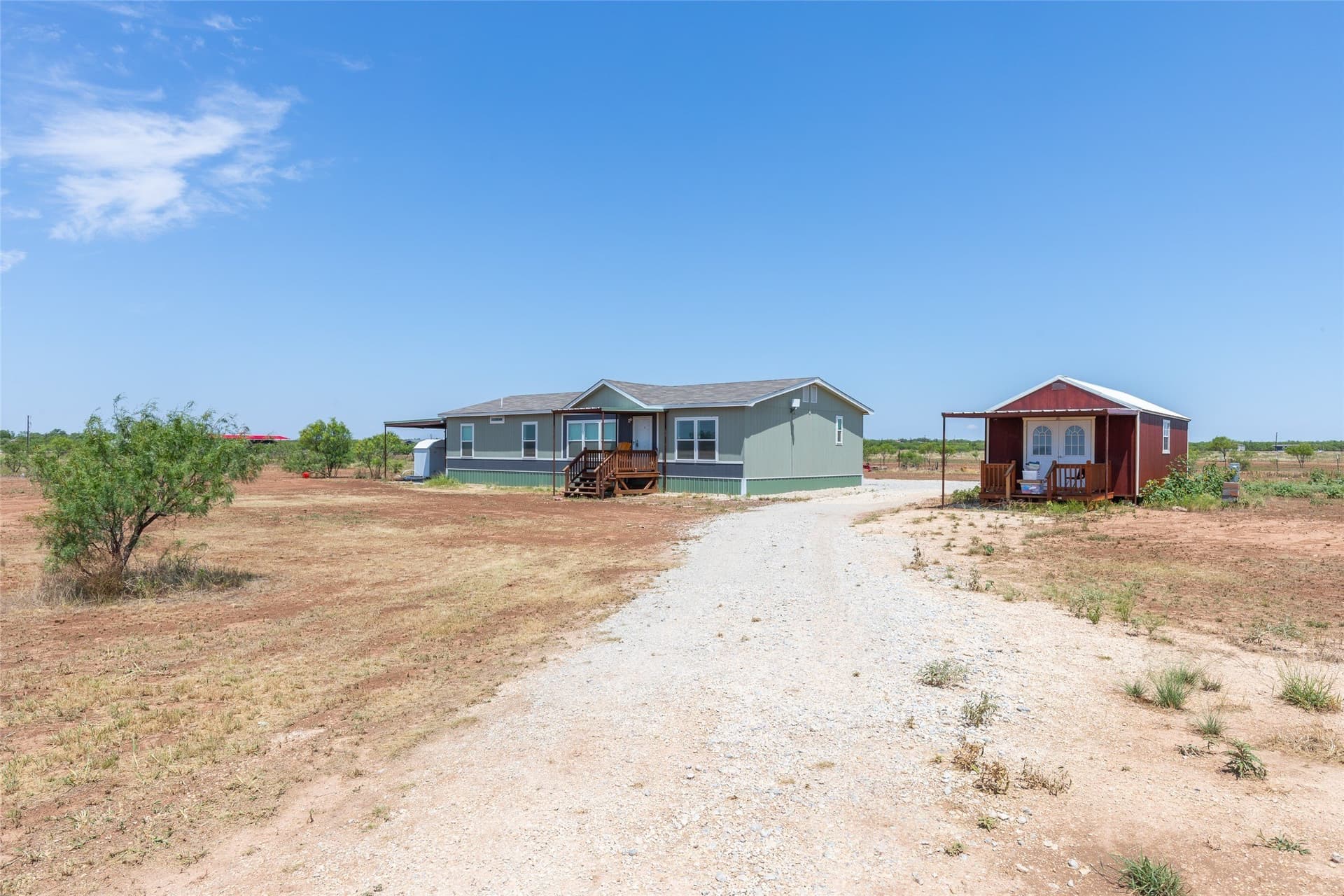 10.2 acres in Jones County gallery image 3