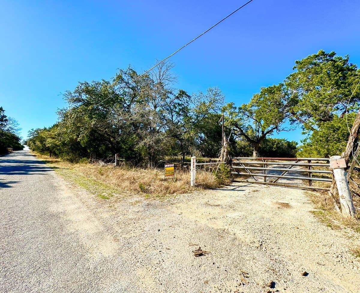 23.26 acres in Hays County - photo 25