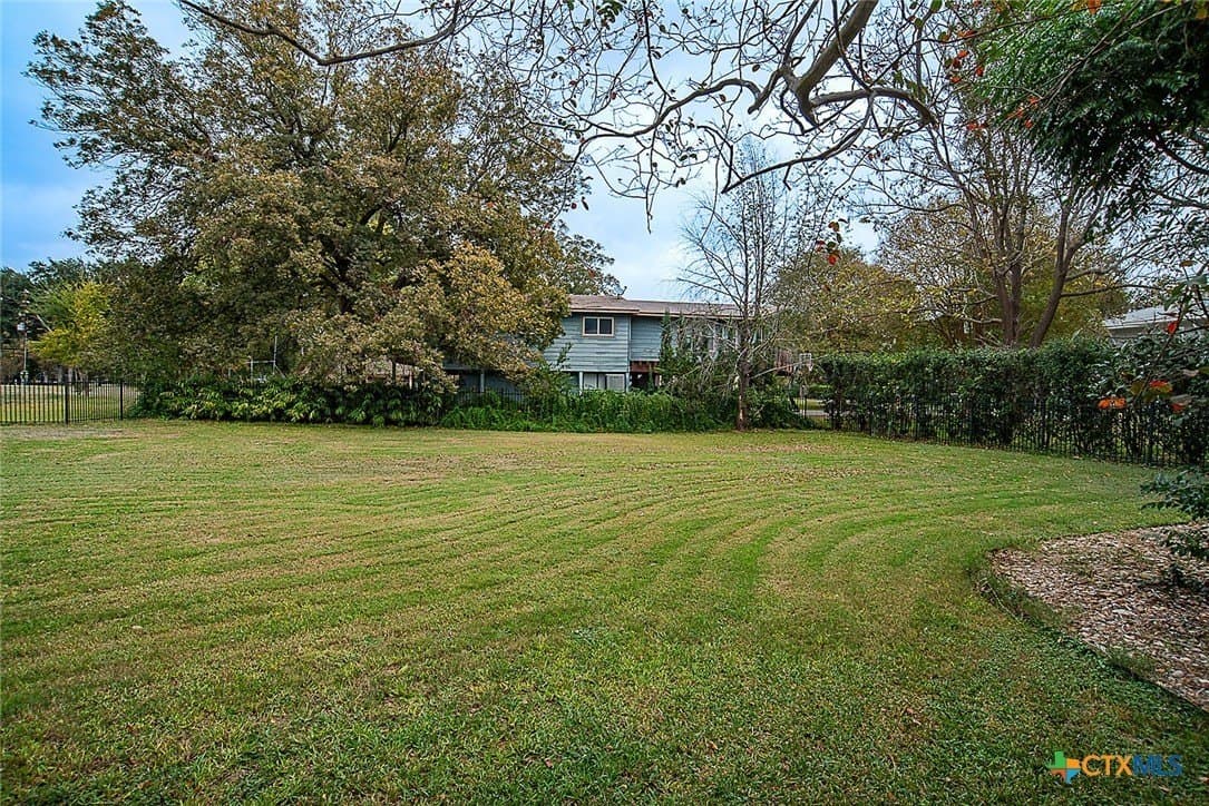 0.22 acres in Guadalupe County gallery image 2