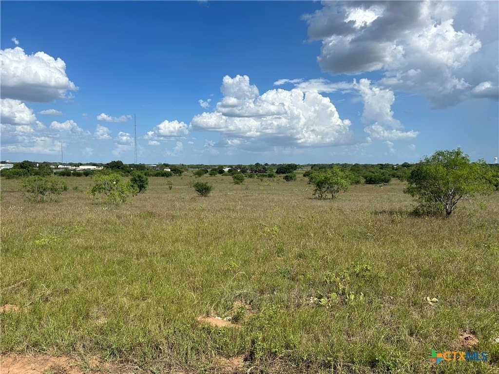 4.56 acres in Wilson County gallery image 2
