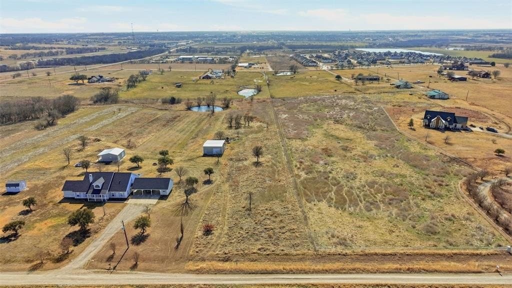 2 acres in Collin County gallery image 3