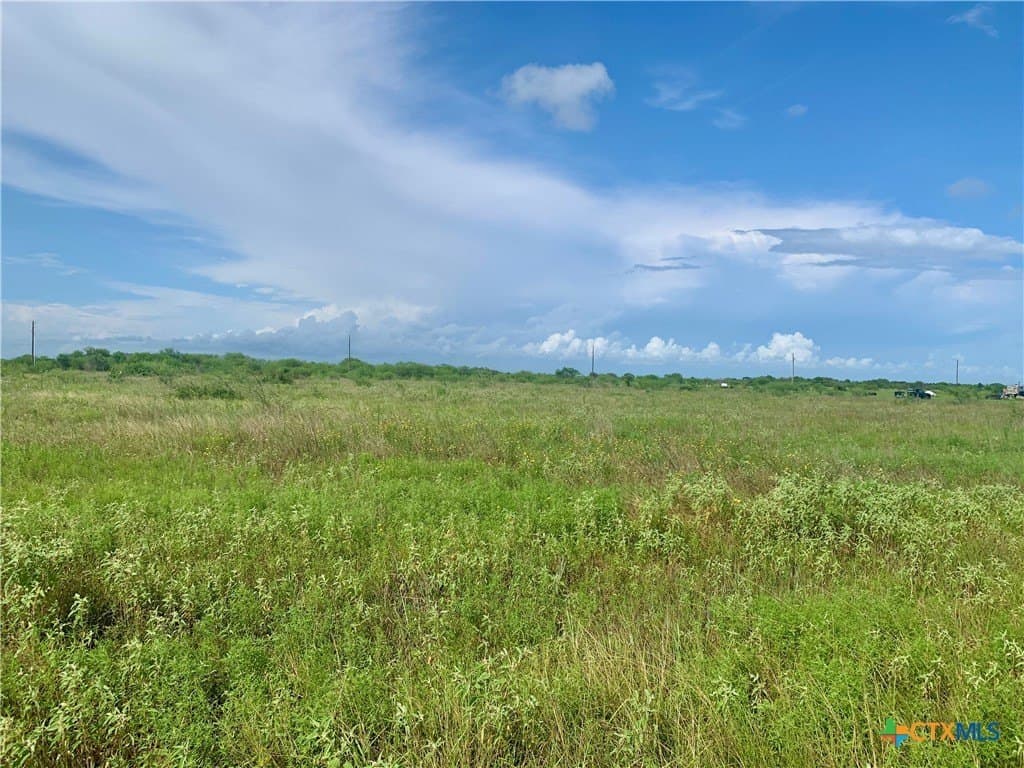 5.04 acres in Victoria County - photo 7