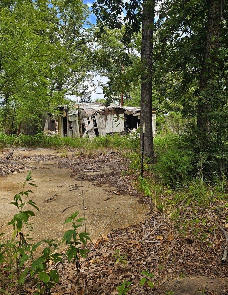 0.57 acres in Henderson County gallery image 2