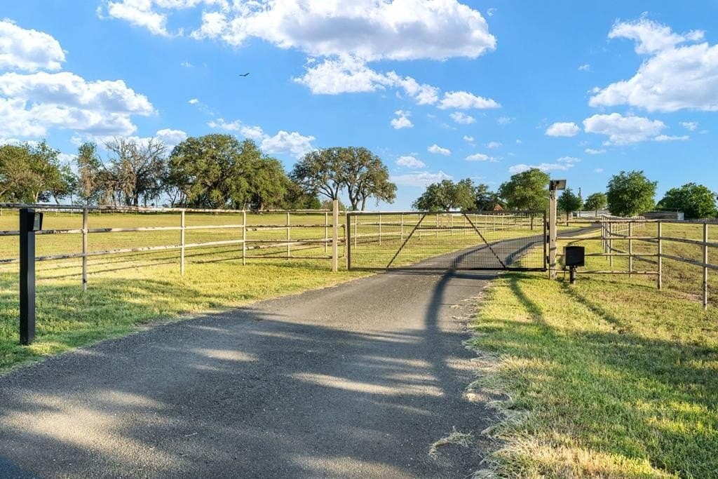 15.23 acres in Kendall County