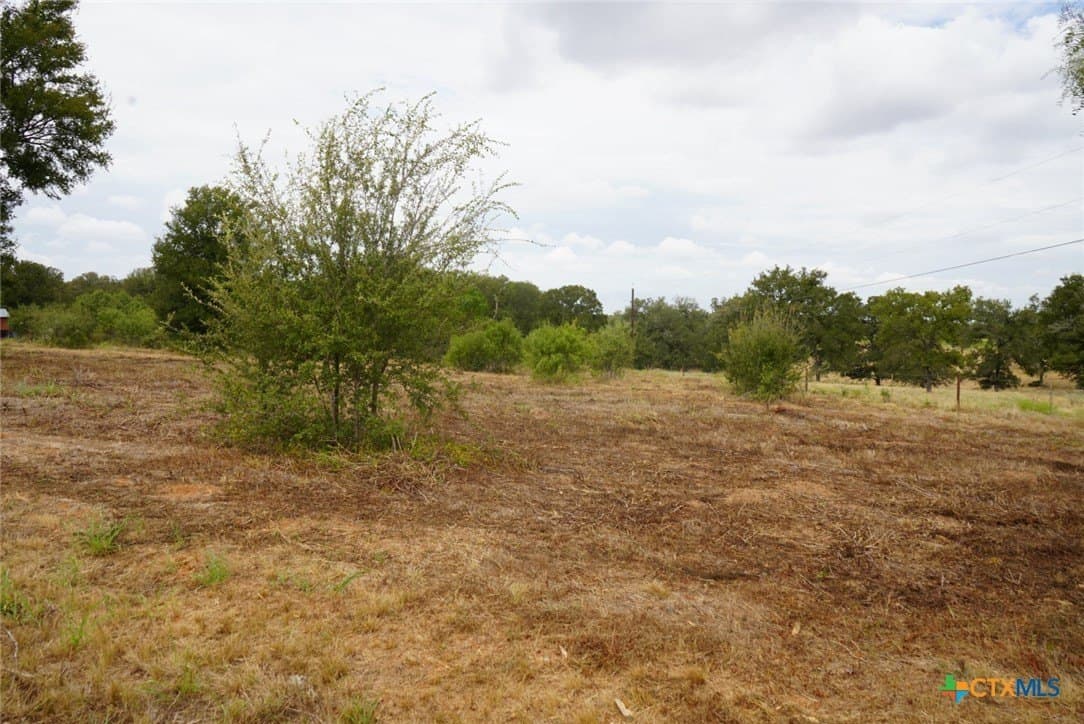 3.66 acres in Guadalupe County - photo 12