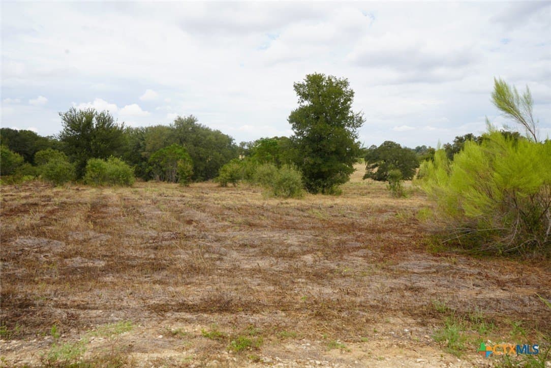 3.66 acres in Guadalupe County - photo 3